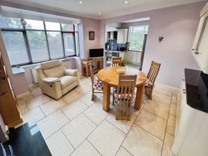 Breakfast room- click for photo gallery